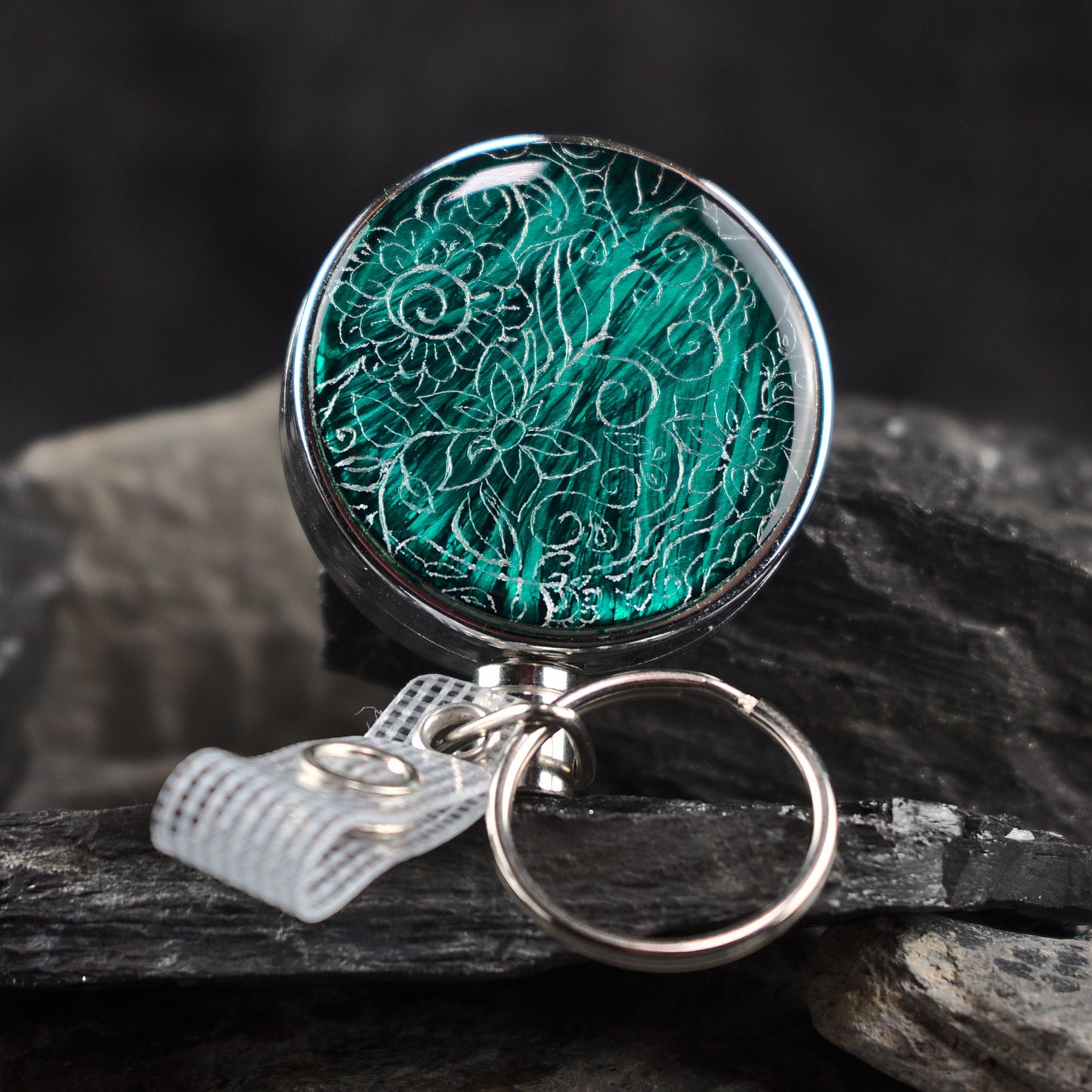 Ditsy Floral Vine Pattern Phone Grip or Badge Reel