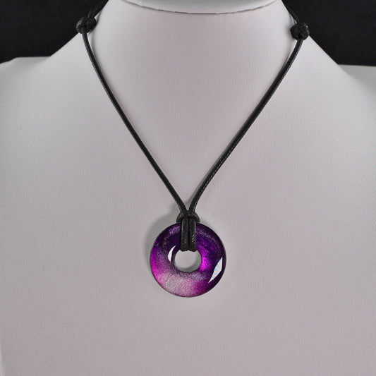 Glimmering Violet Washer Necklace